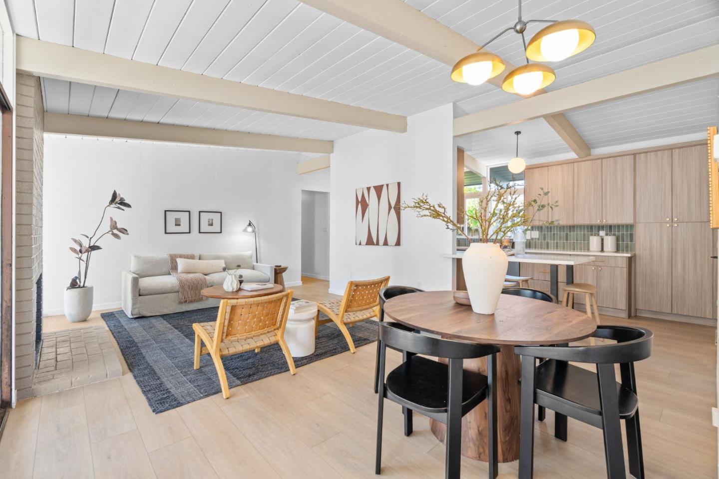 Detail Gallery Image 11 of 35 For 1636 Celeste Dr, San Mateo,  CA 94402 - 4 Beds | 2 Baths