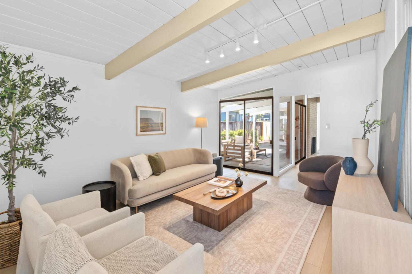 Detail Gallery Image 20 of 35 For 1636 Celeste Dr, San Mateo,  CA 94402 - 4 Beds | 2 Baths