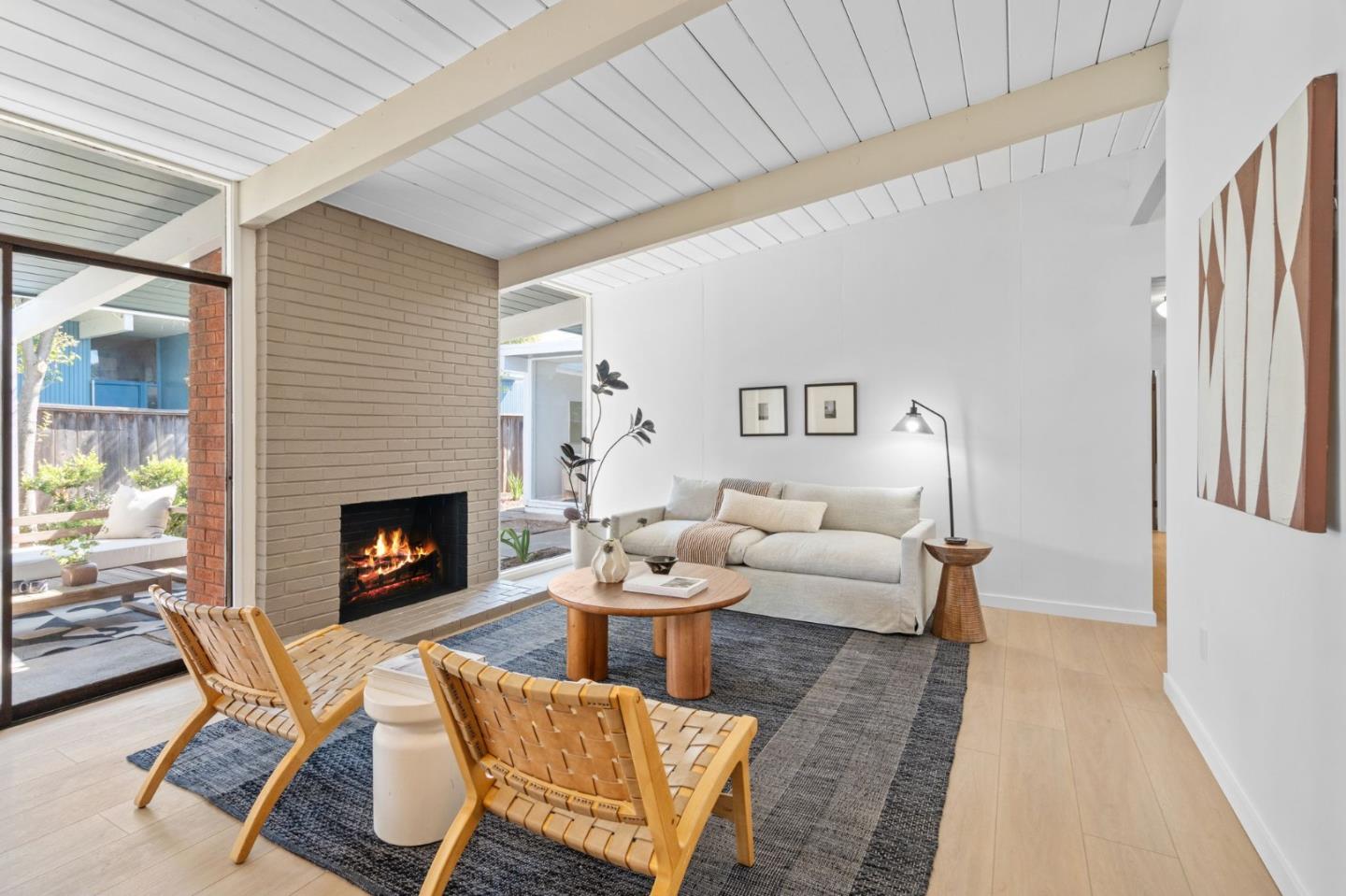 Detail Gallery Image 8 of 35 For 1636 Celeste Dr, San Mateo,  CA 94402 - 4 Beds | 2 Baths
