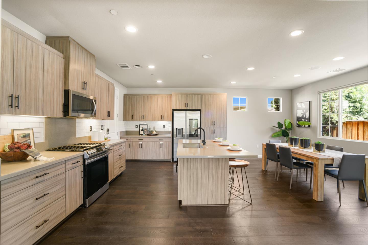 Detail Gallery Image 3 of 24 For 4722 Tina Speciale Dr, San Jose,  CA 95136 - 4 Beds | 2/1 Baths