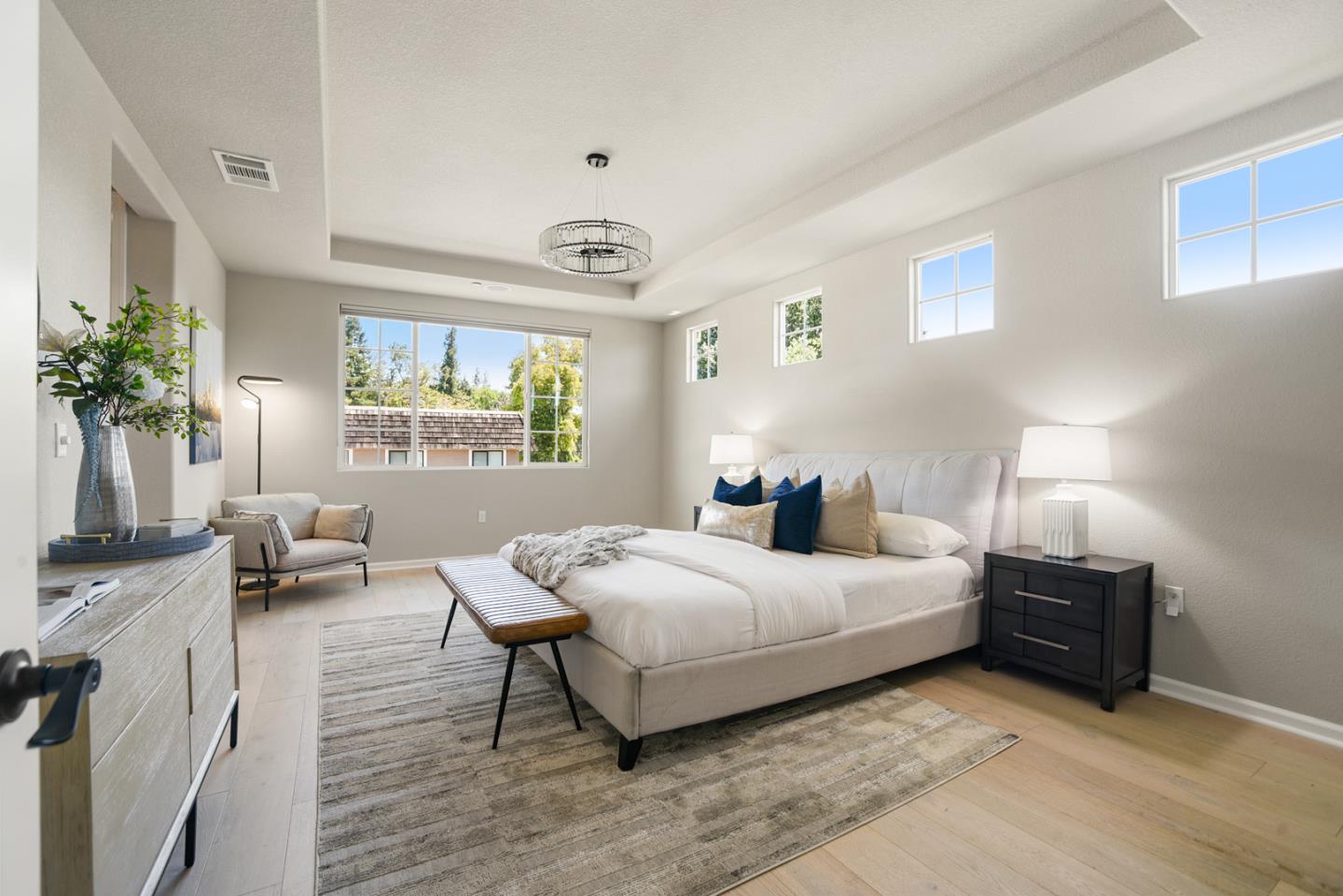 Detail Gallery Image 7 of 24 For 4722 Tina Speciale Dr, San Jose,  CA 95136 - 4 Beds | 2/1 Baths