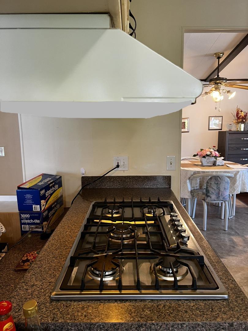 Detail Gallery Image 18 of 89 For 690 Persian Dr #50,  Sunnyvale,  CA 94089 - 2 Beds | 2 Baths