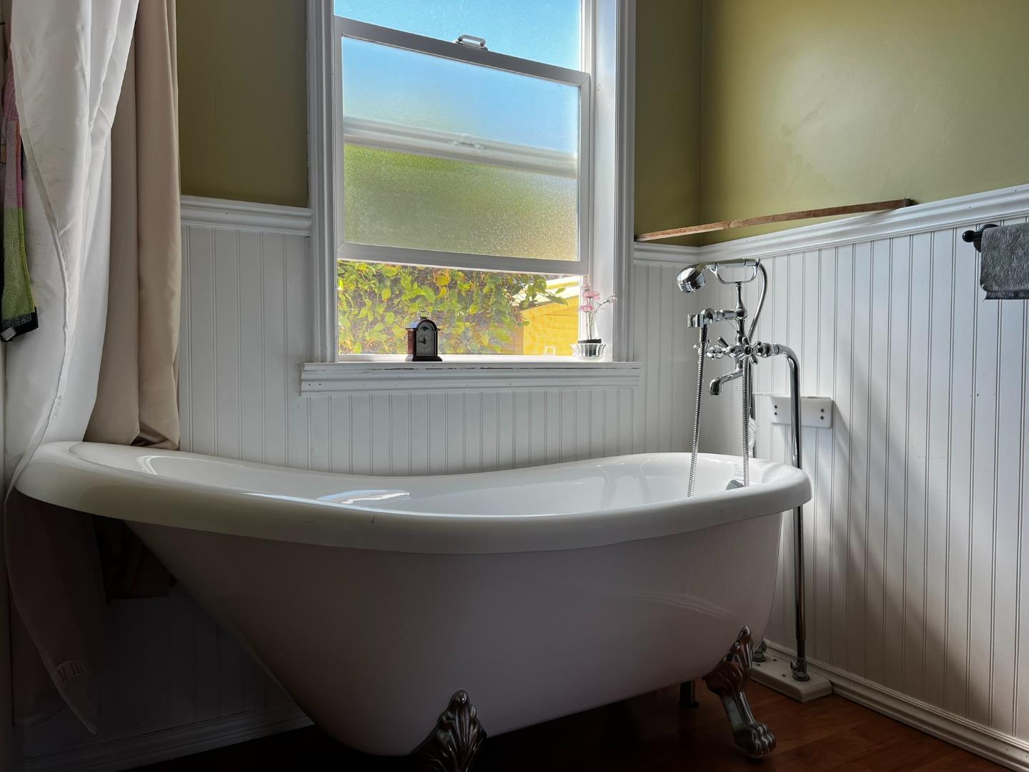 Detail Gallery Image 50 of 89 For 690 Persian Dr #50,  Sunnyvale,  CA 94089 - 2 Beds | 2 Baths