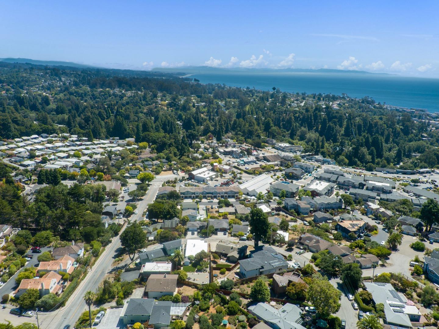 Detail Gallery Image 75 of 97 For 105 Vista Mar Ct, Aptos,  CA 95003 - 3 Beds | 3 Baths