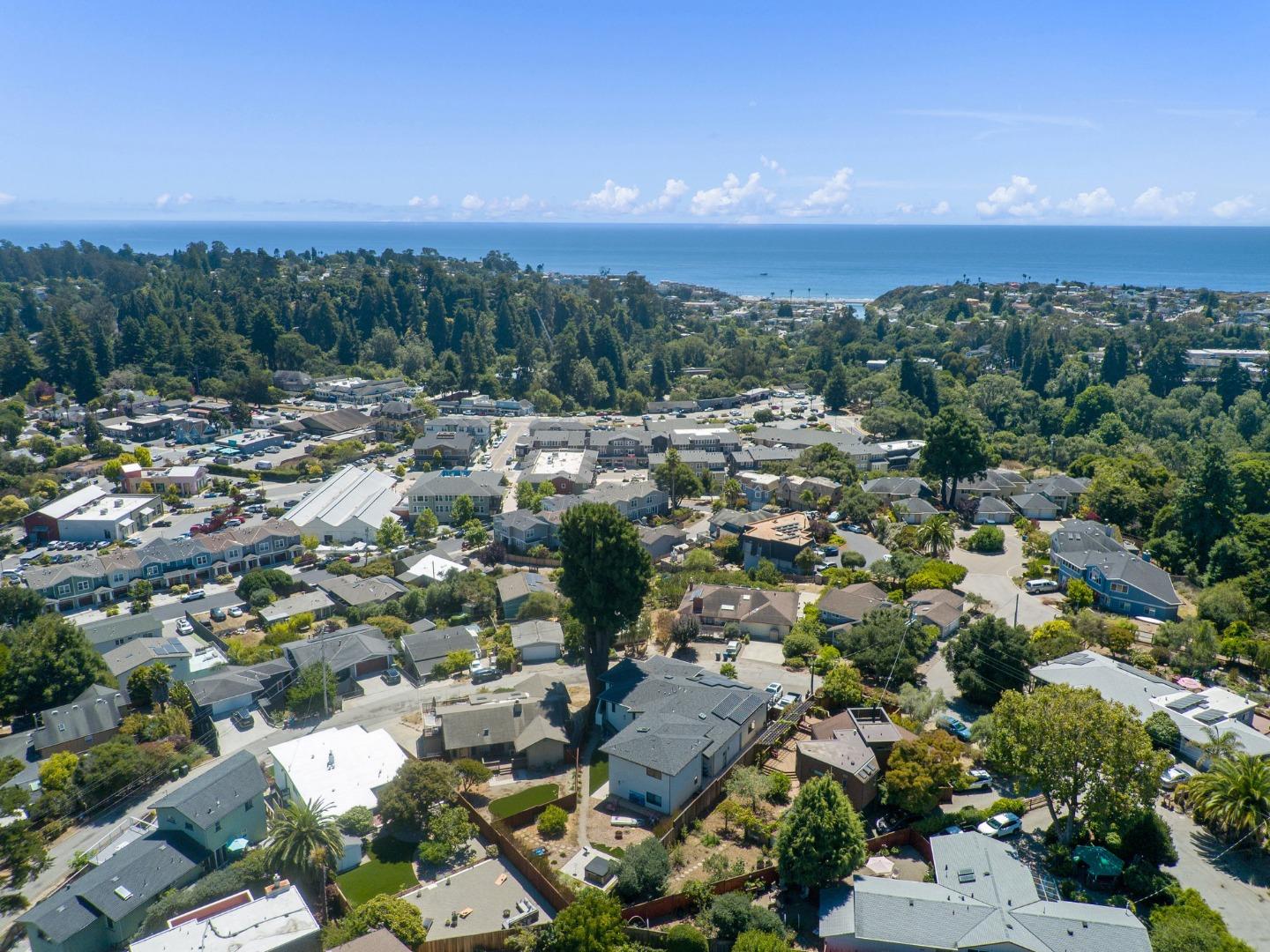 Detail Gallery Image 88 of 97 For 105 Vista Mar Ct, Aptos,  CA 95003 - 3 Beds | 3 Baths