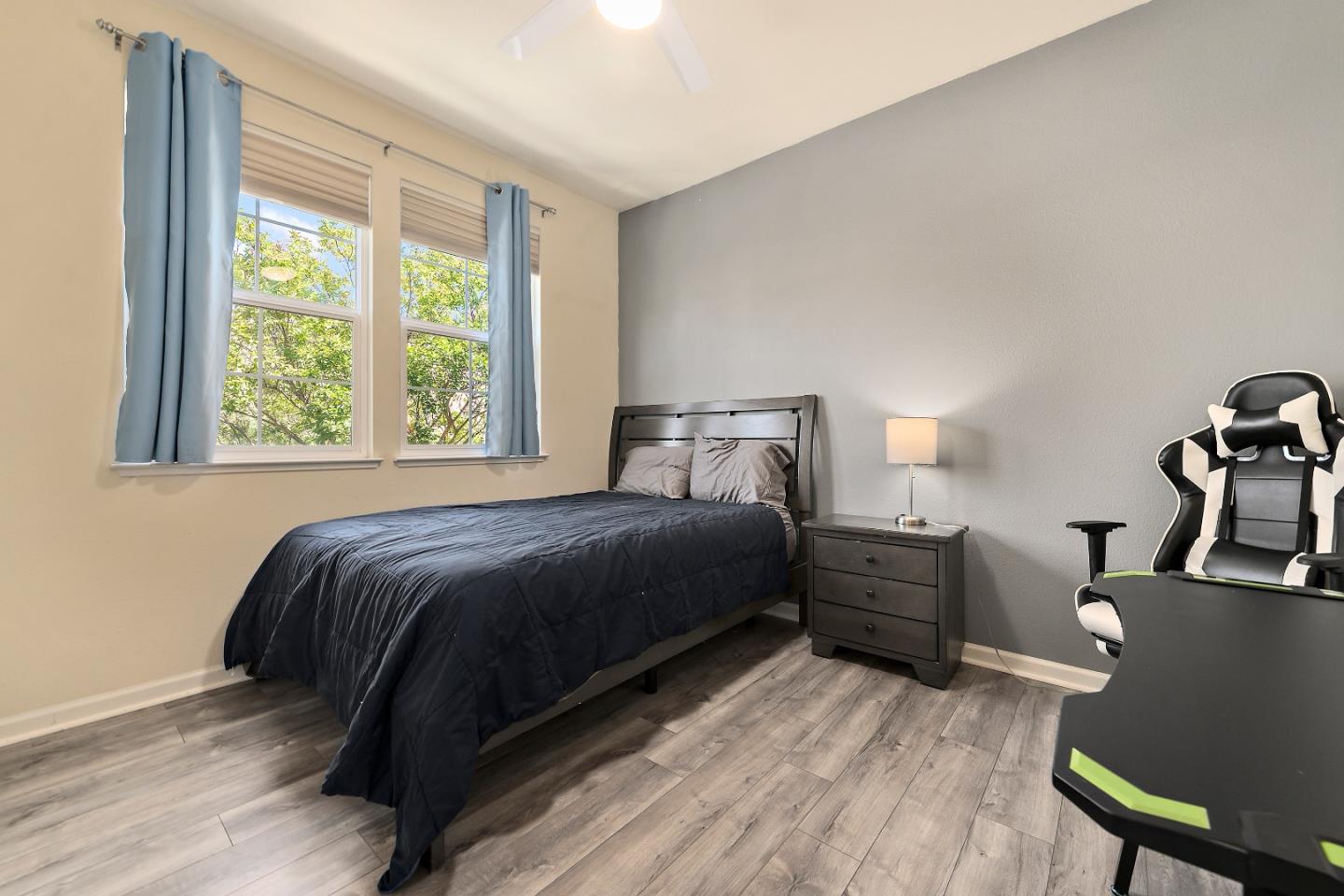 Detail Gallery Image 15 of 25 For 2427 Azevedo Pkwy, San Jose,  CA 95125 - 3 Beds | 2/1 Baths