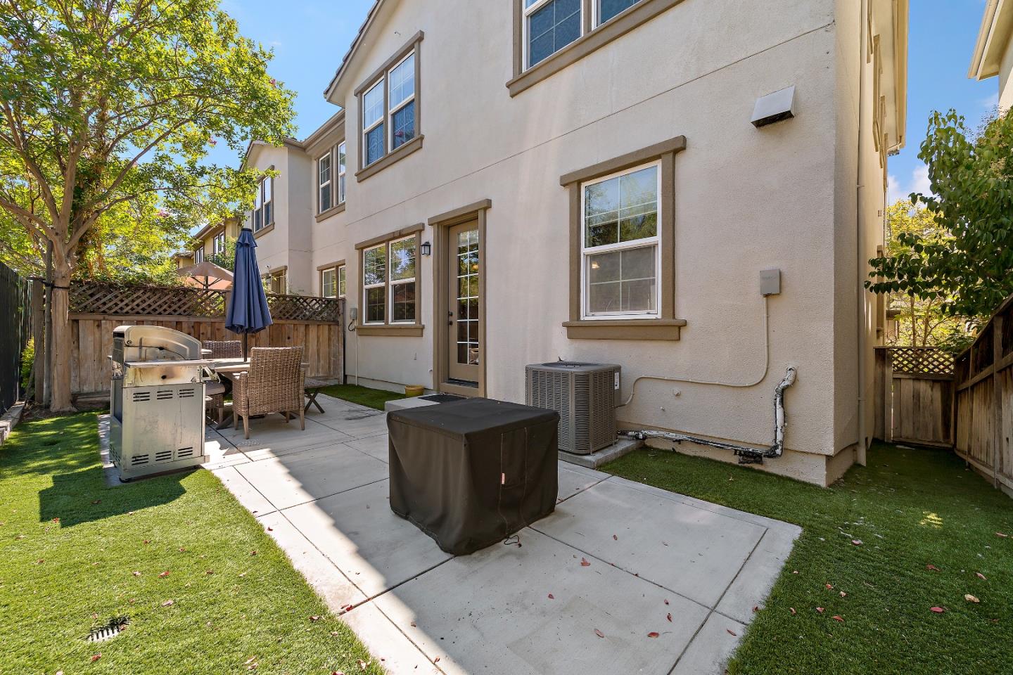 Detail Gallery Image 22 of 25 For 2427 Azevedo Pkwy, San Jose,  CA 95125 - 3 Beds | 2/1 Baths
