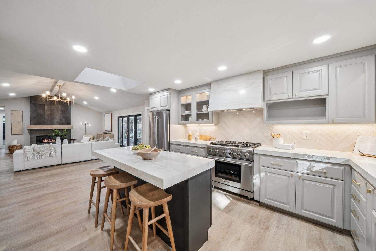 Detail Gallery Image 29 of 105 For 1204 Camino Pablo, San Jose,  CA 95125 - 4 Beds | 3 Baths