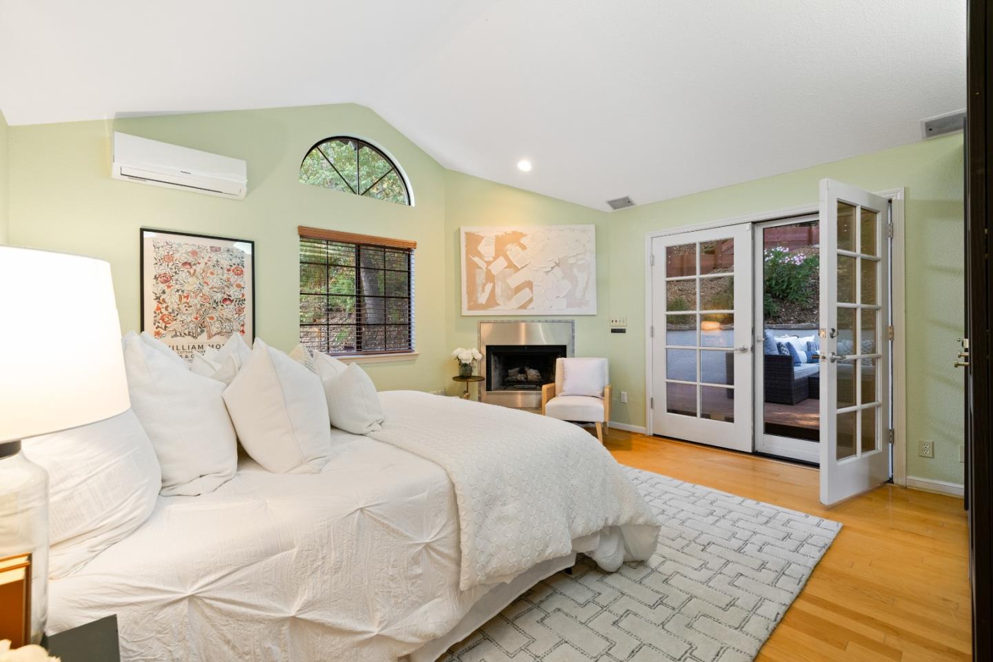 Detail Gallery Image 15 of 54 For 2851 San Juan Blvd, Belmont,  CA 94002 - 3 Beds | 2/1 Baths