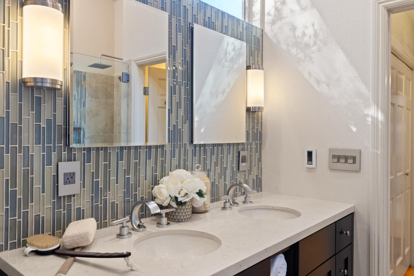 Detail Gallery Image 19 of 54 For 2851 San Juan Blvd, Belmont,  CA 94002 - 3 Beds | 2/1 Baths