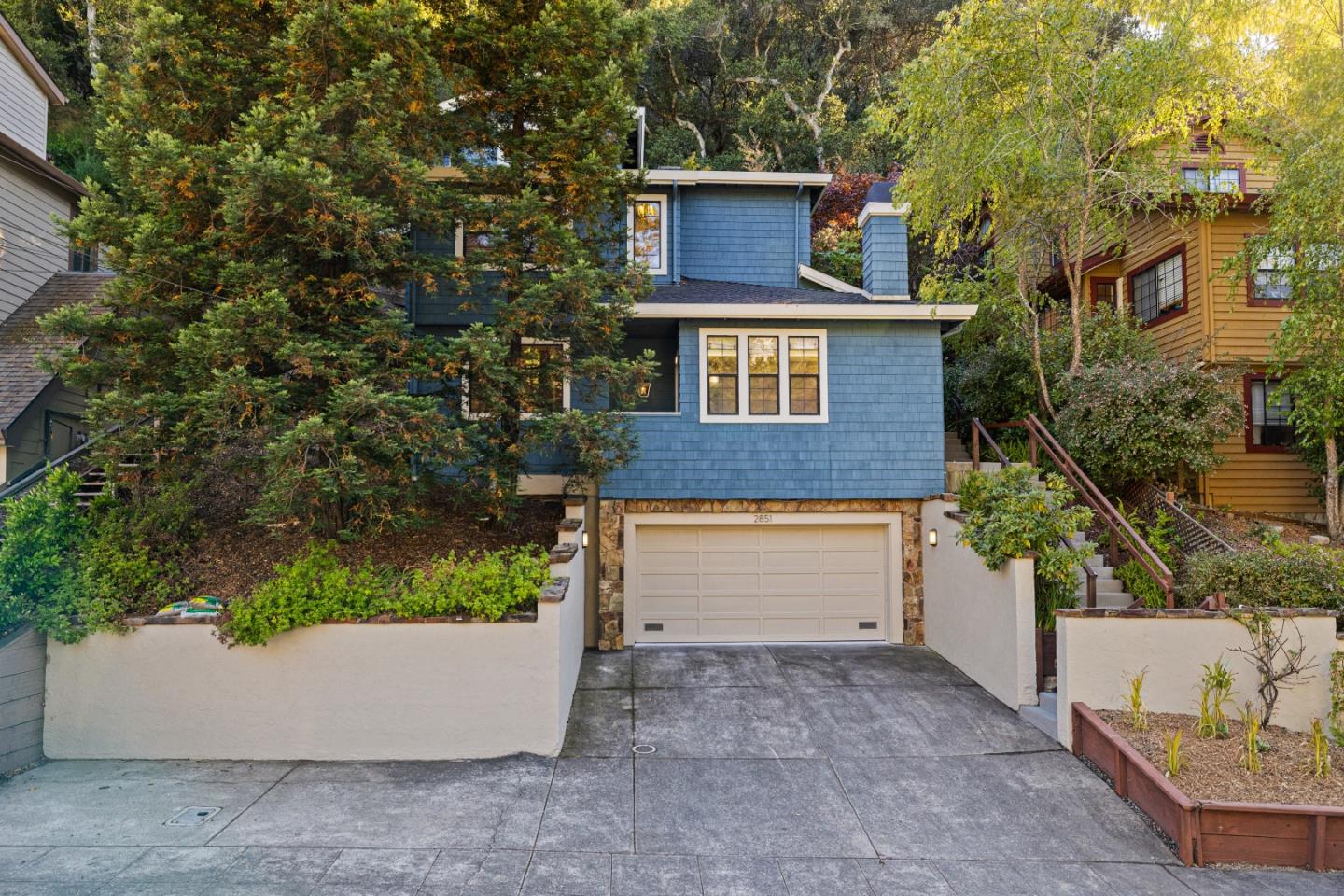 Detail Gallery Image 2 of 54 For 2851 San Juan Blvd, Belmont,  CA 94002 - 3 Beds | 2/1 Baths