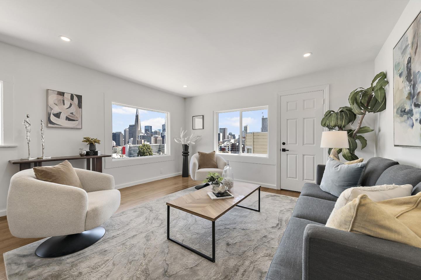 Detail Gallery Image 4 of 23 For 950-954 Vallejo St #UNIT 950 HOUSE,  San Francisco,  CA 94133 - 2 Beds | 1 Baths