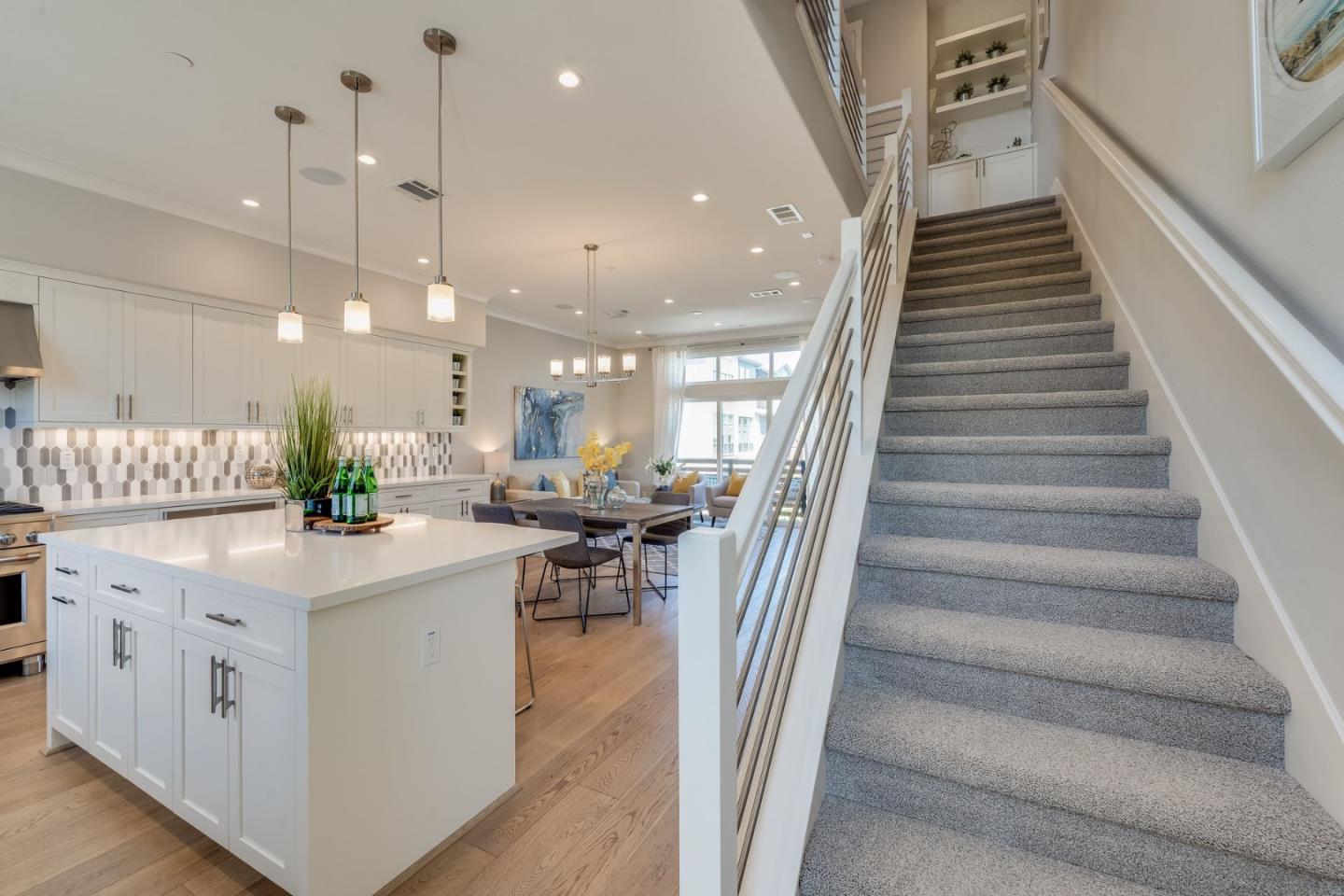 Detail Gallery Image 22 of 30 For 657 E Evelyn Ave, Sunnyvale,  CA 94086 - 3 Beds | 3/1 Baths