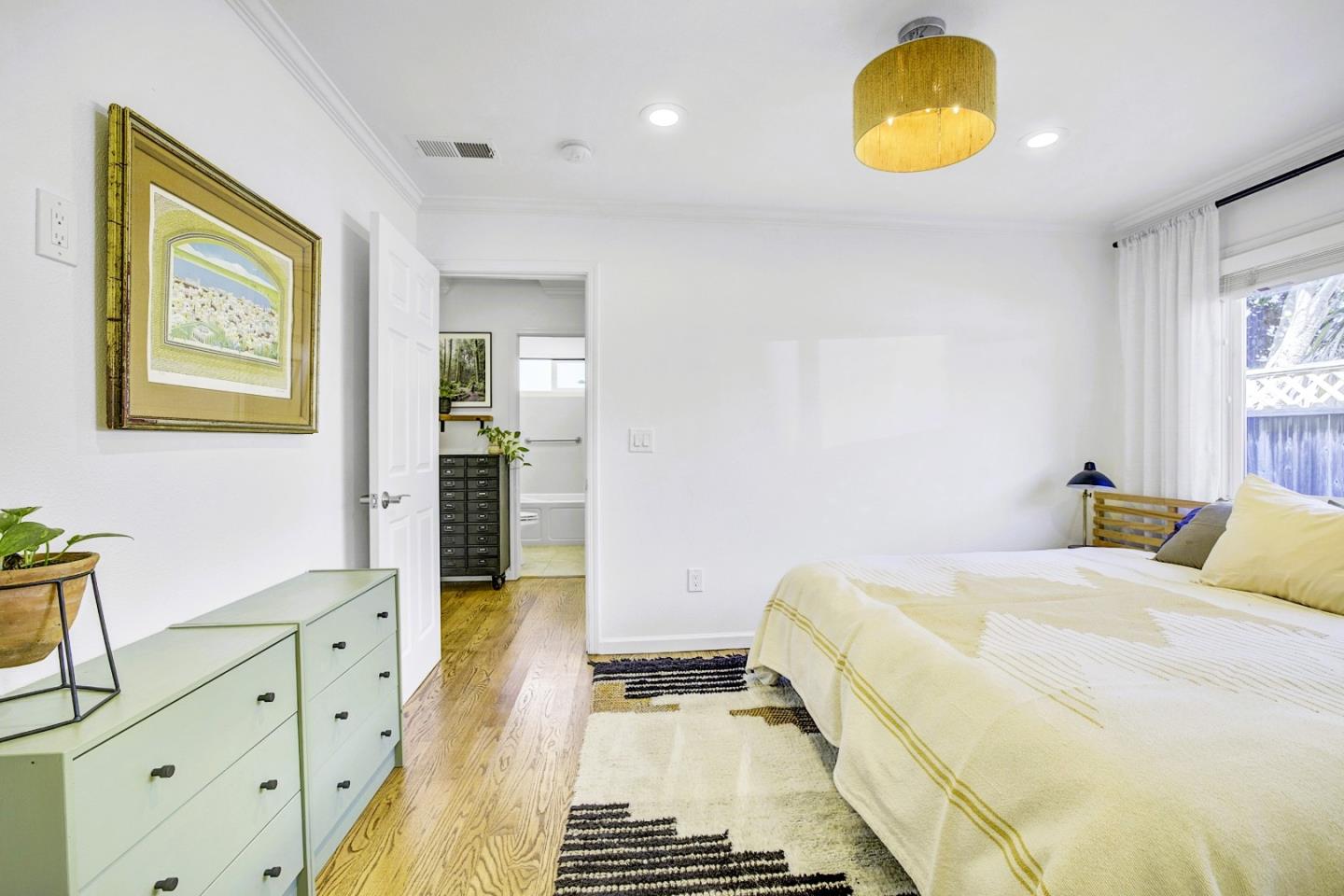 Detail Gallery Image 27 of 47 For 1043 Aragon Ct, Pacifica,  CA 94044 - 3 Beds | 2 Baths