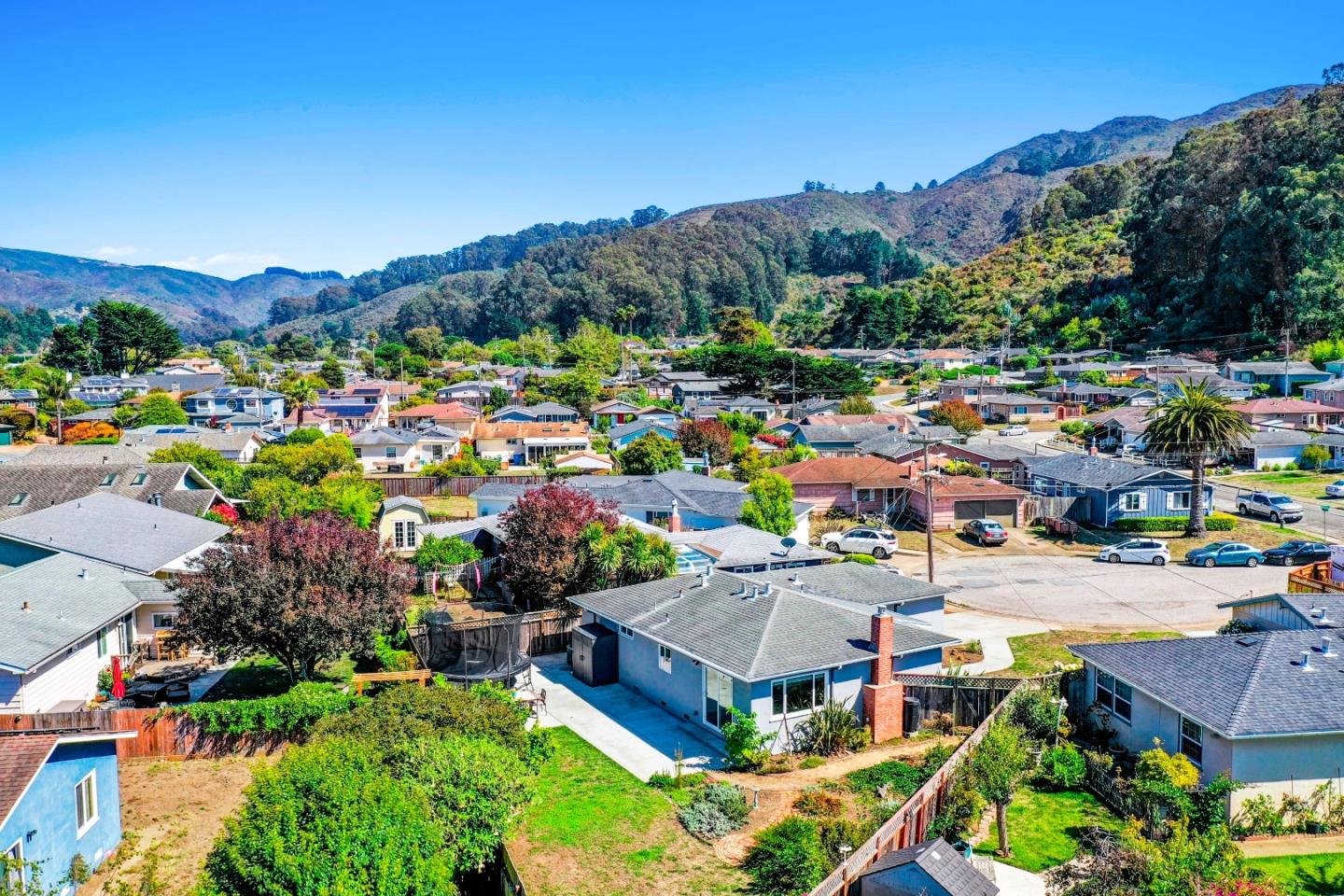 Detail Gallery Image 42 of 47 For 1043 Aragon Ct, Pacifica,  CA 94044 - 3 Beds | 2 Baths
