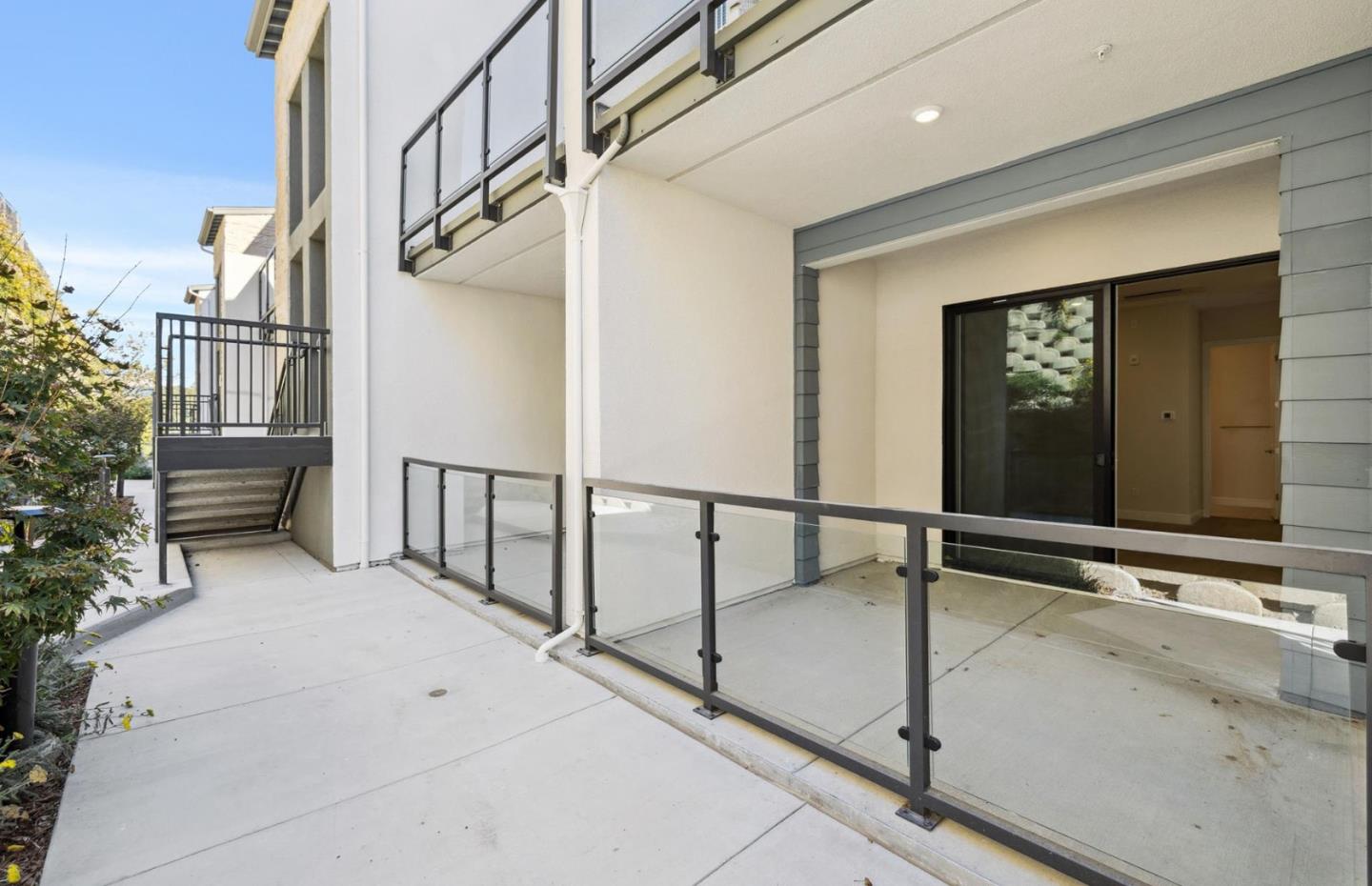 Detail Gallery Image 23 of 39 For 2425 Willow Way, San Mateo,  CA 94403 - 3 Beds | 2 Baths