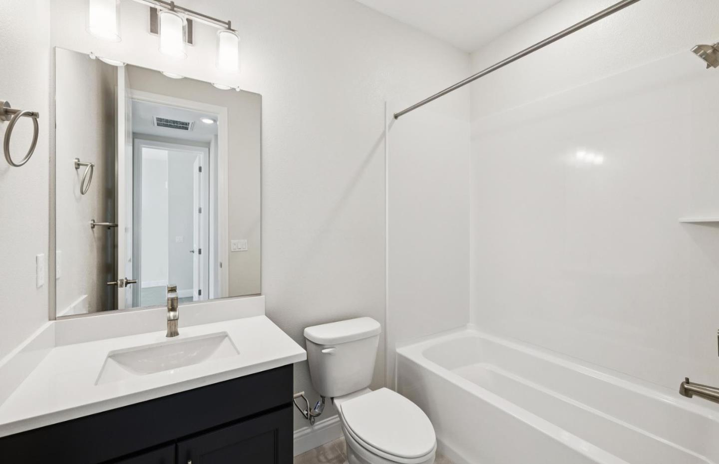 Detail Gallery Image 28 of 39 For 2425 Willow Way, San Mateo,  CA 94403 - 3 Beds | 2 Baths