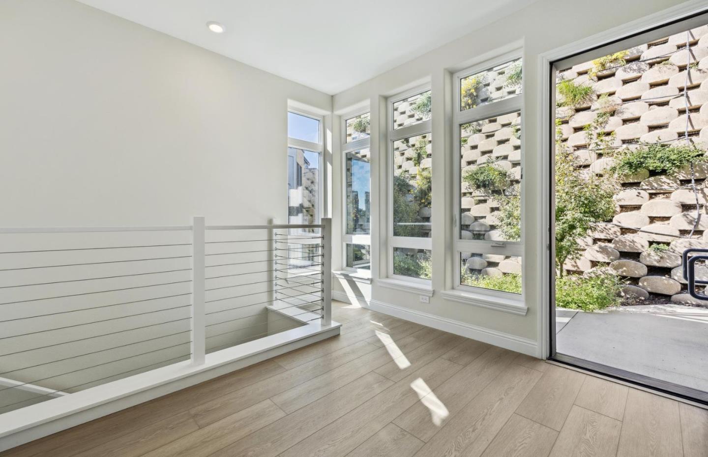 Detail Gallery Image 34 of 39 For 2425 Willow Way, San Mateo,  CA 94403 - 3 Beds | 2 Baths