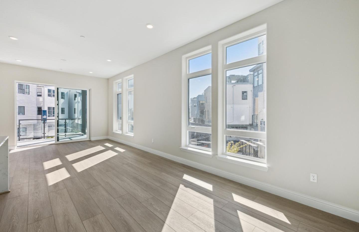 Detail Gallery Image 36 of 39 For 2425 Willow Way, San Mateo,  CA 94403 - 3 Beds | 2 Baths