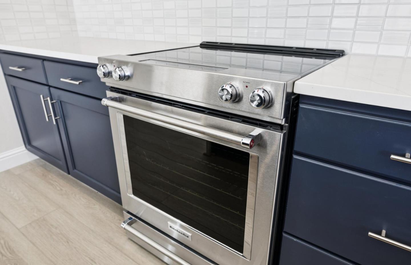 Detail Gallery Image 9 of 39 For 2425 Willow Way, San Mateo,  CA 94403 - 3 Beds | 2 Baths