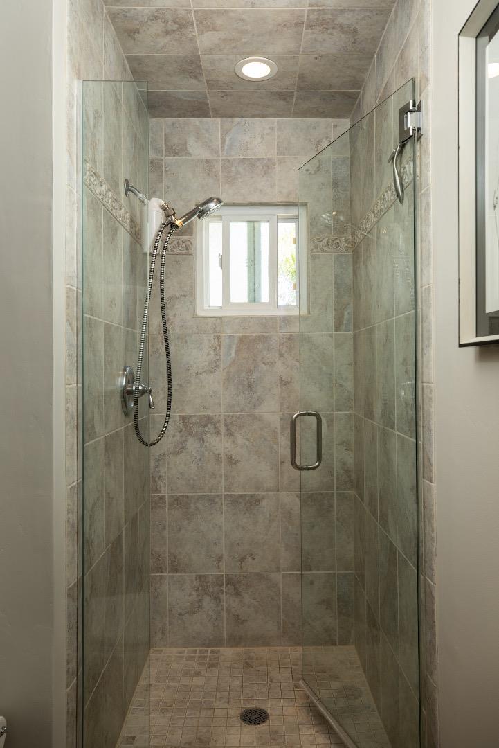 Detail Gallery Image 24 of 33 For 4408 Glenpark Dr, San Jose,  CA 95136 - 4 Beds | 2 Baths