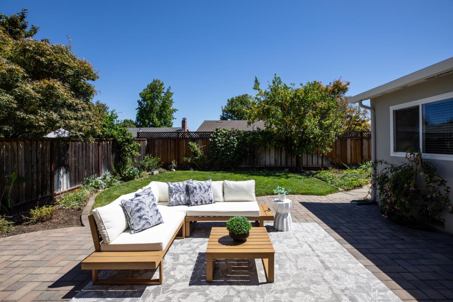 Detail Gallery Image 25 of 33 For 4408 Glenpark Dr, San Jose,  CA 95136 - 4 Beds | 2 Baths