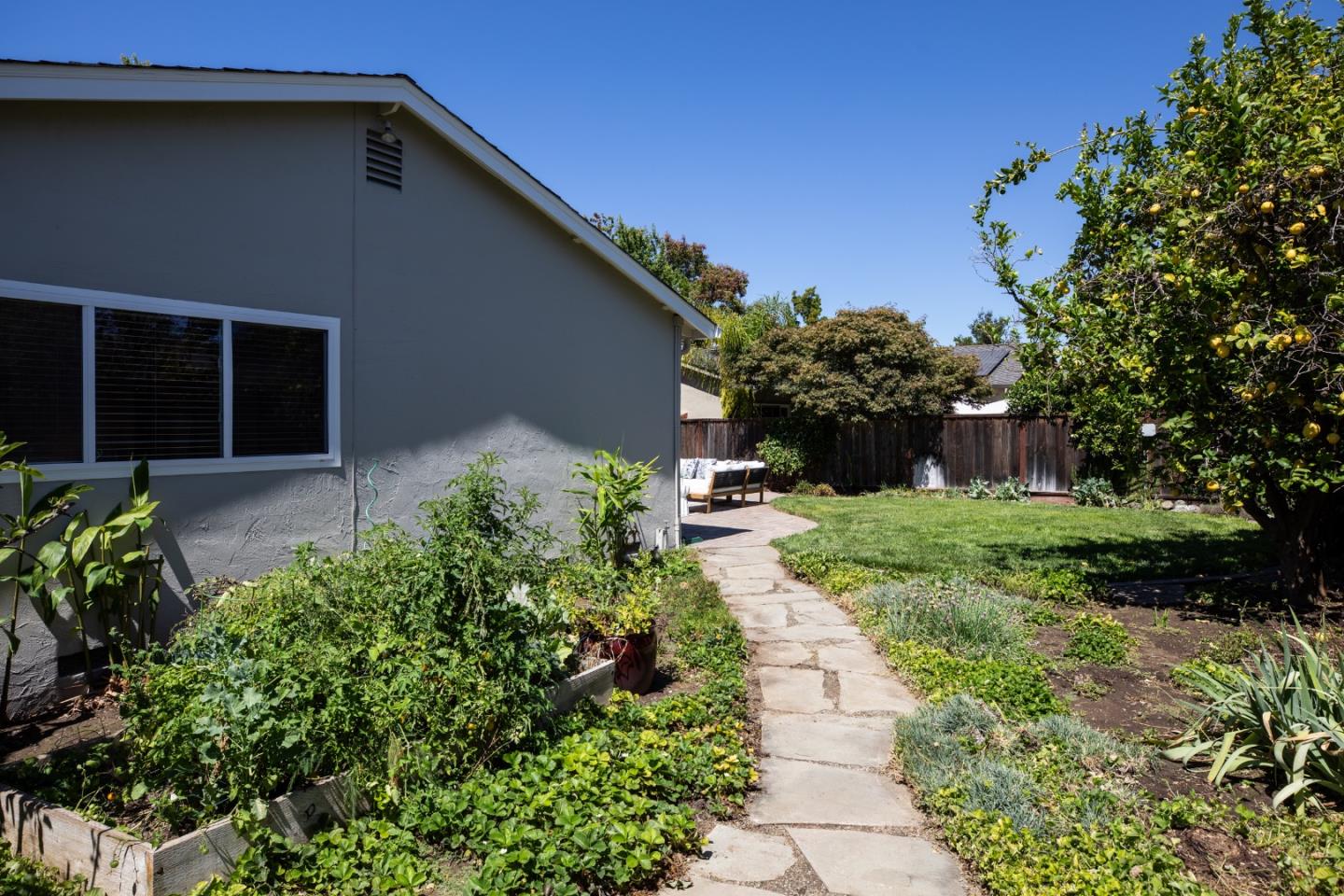 Detail Gallery Image 30 of 33 For 4408 Glenpark Dr, San Jose,  CA 95136 - 4 Beds | 2 Baths