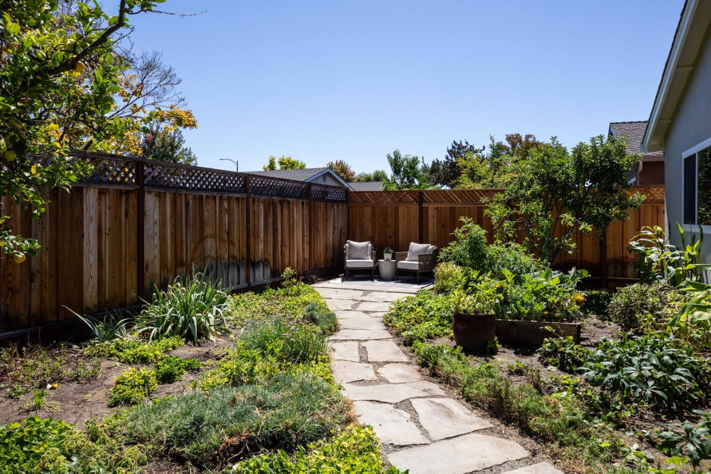 Detail Gallery Image 32 of 33 For 4408 Glenpark Dr, San Jose,  CA 95136 - 4 Beds | 2 Baths