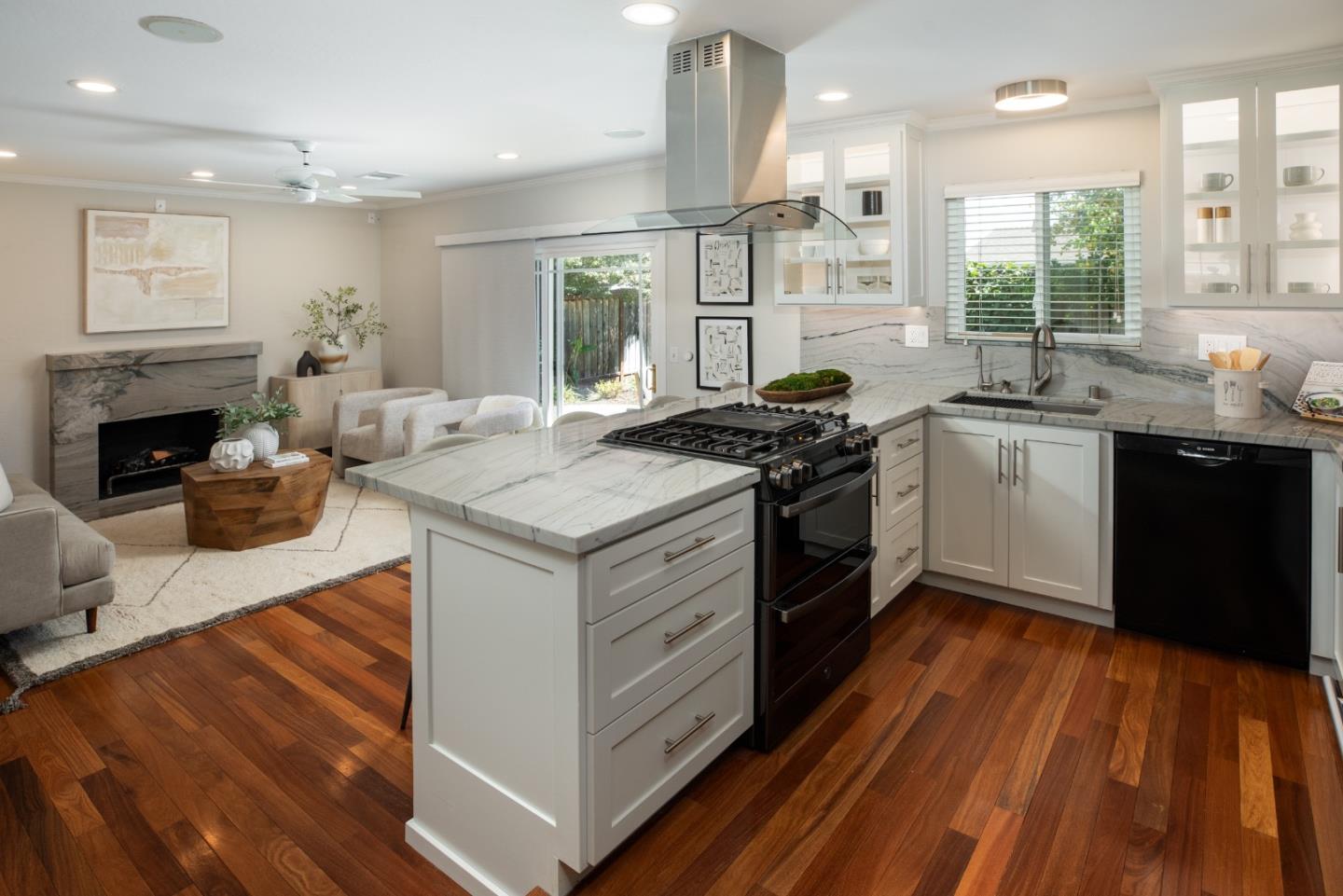 Detail Gallery Image 8 of 33 For 4408 Glenpark Dr, San Jose,  CA 95136 - 4 Beds | 2 Baths
