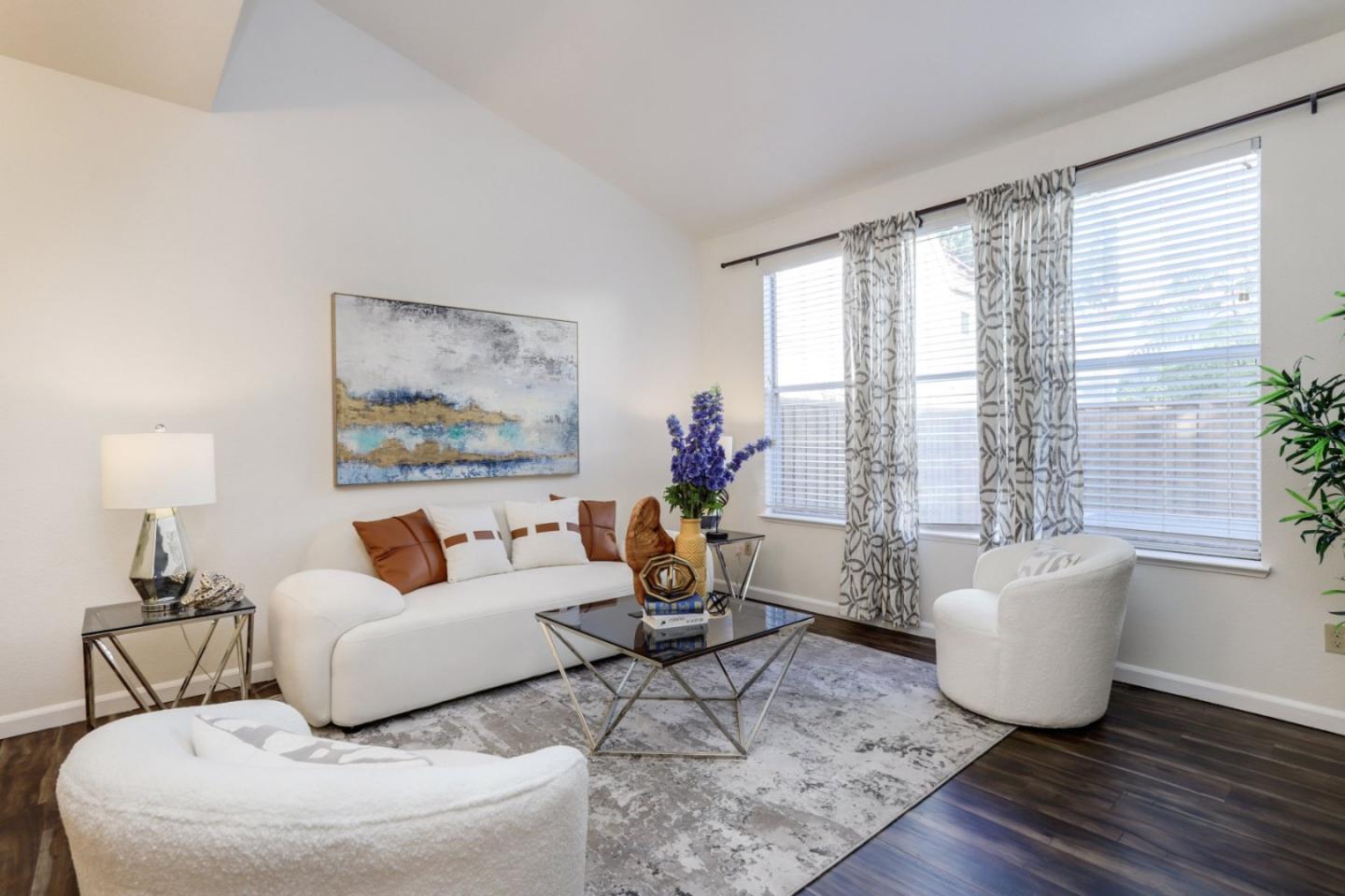 Detail Gallery Image 13 of 38 For 441 Saint Julien Way, Mountain View,  CA 94043 - 2 Beds | 2/1 Baths