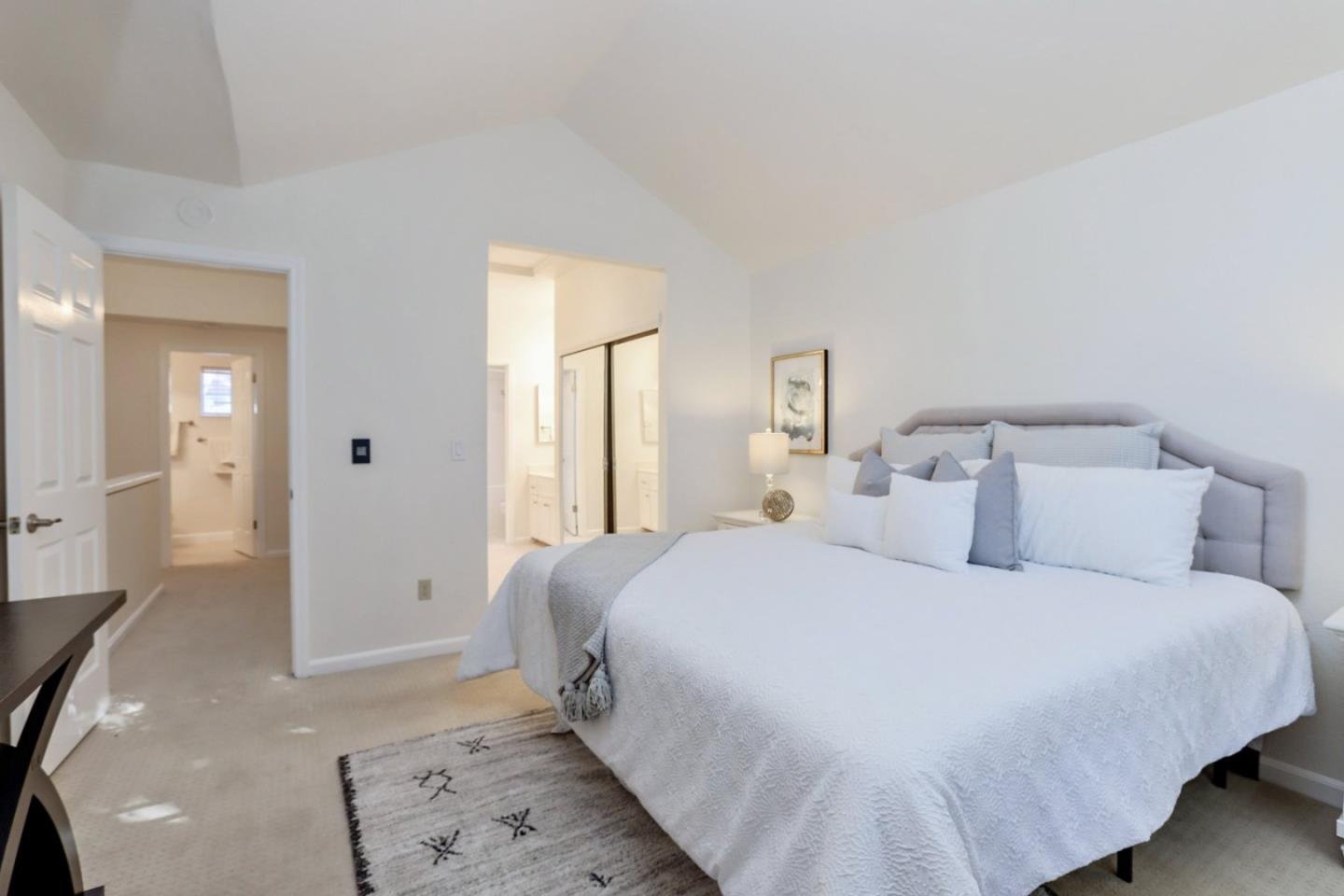 Detail Gallery Image 30 of 38 For 441 Saint Julien Way, Mountain View,  CA 94043 - 2 Beds | 2/1 Baths