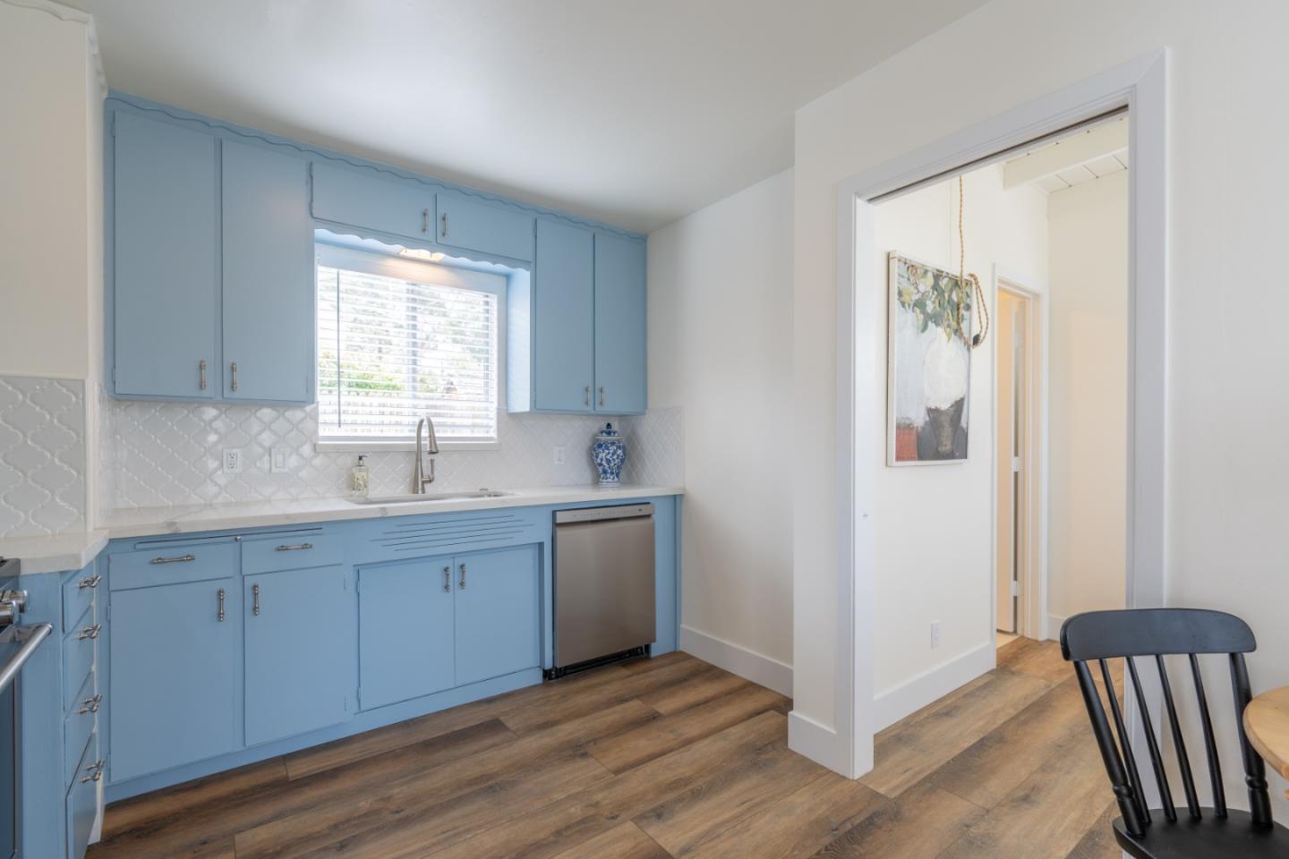 Detail Gallery Image 16 of 25 For 406 10th St, Pacific Grove,  CA 93950 - 2 Beds | 2 Baths