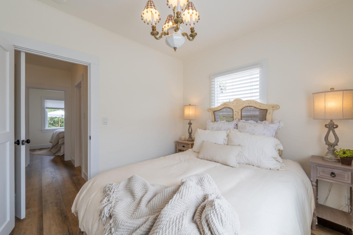 Detail Gallery Image 19 of 25 For 406 10th St, Pacific Grove,  CA 93950 - 2 Beds | 2 Baths