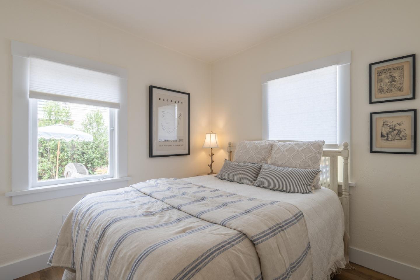 Detail Gallery Image 20 of 25 For 406 10th St, Pacific Grove,  CA 93950 - 2 Beds | 2 Baths