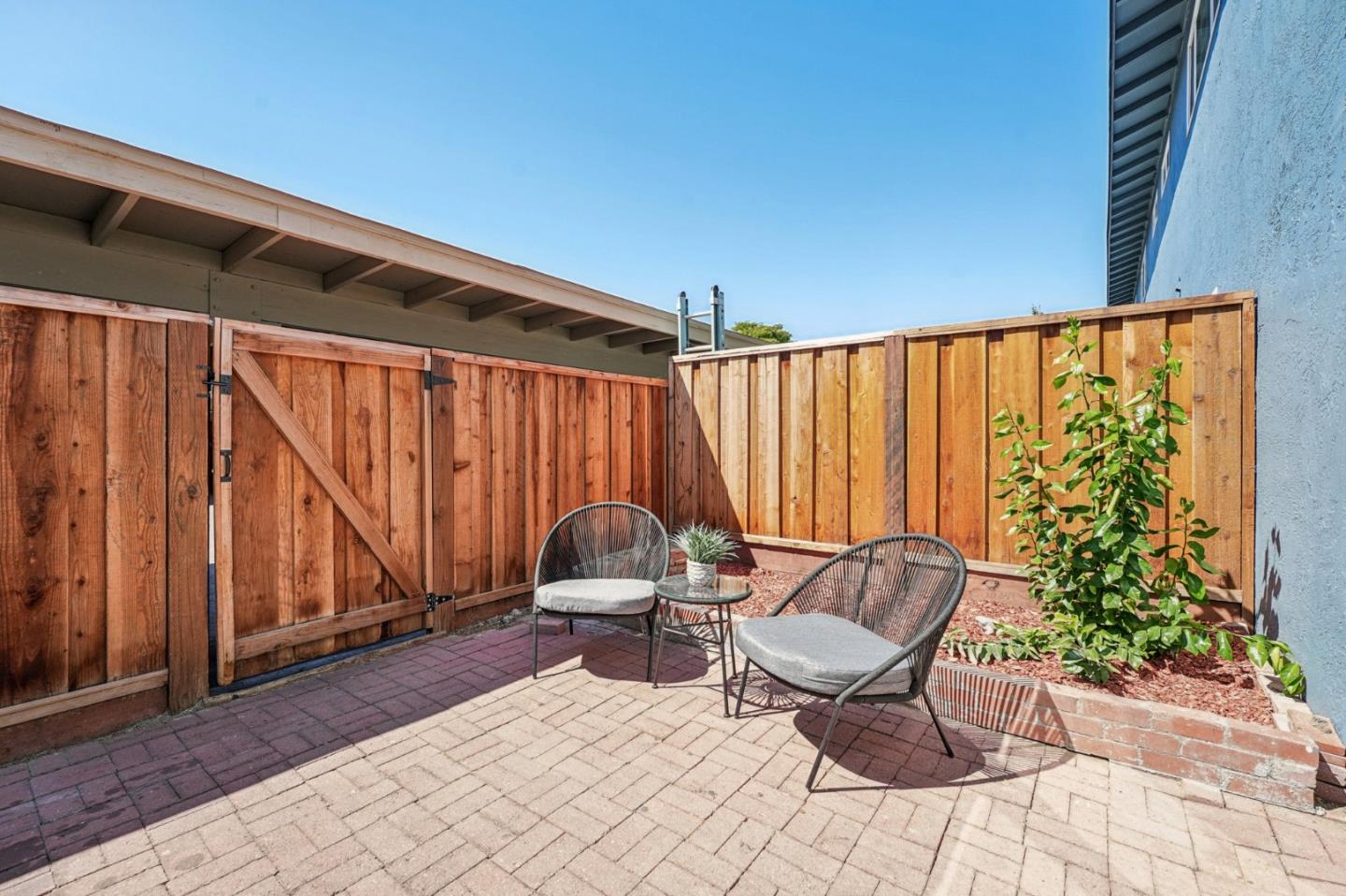Detail Gallery Image 27 of 30 For 405 Don Carlos Ct, San Jose,  CA 95123 - 3 Beds | 1/1 Baths