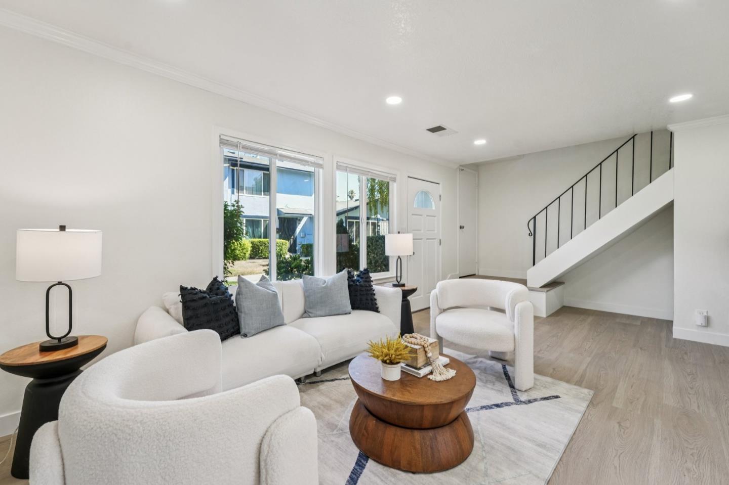 Detail Gallery Image 7 of 30 For 405 Don Carlos Ct, San Jose,  CA 95123 - 3 Beds | 1/1 Baths