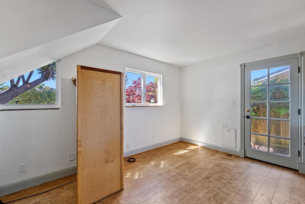 Detail Gallery Image 13 of 36 For 516 Gertrude Ave, Aptos,  CA 95003 - 3 Beds | 2 Baths