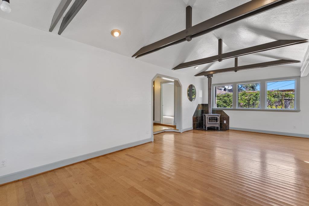 Detail Gallery Image 5 of 36 For 516 Gertrude Ave, Aptos,  CA 95003 - 3 Beds | 2 Baths