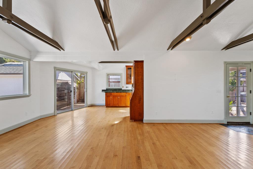 Detail Gallery Image 7 of 36 For 516 Gertrude Ave, Aptos,  CA 95003 - 3 Beds | 2 Baths