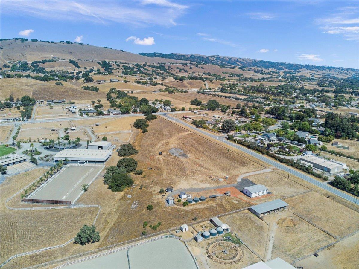Detail Gallery Image 16 of 32 For 2055 Rucker Ave, Gilroy,  CA 95020 - – Beds | – Baths