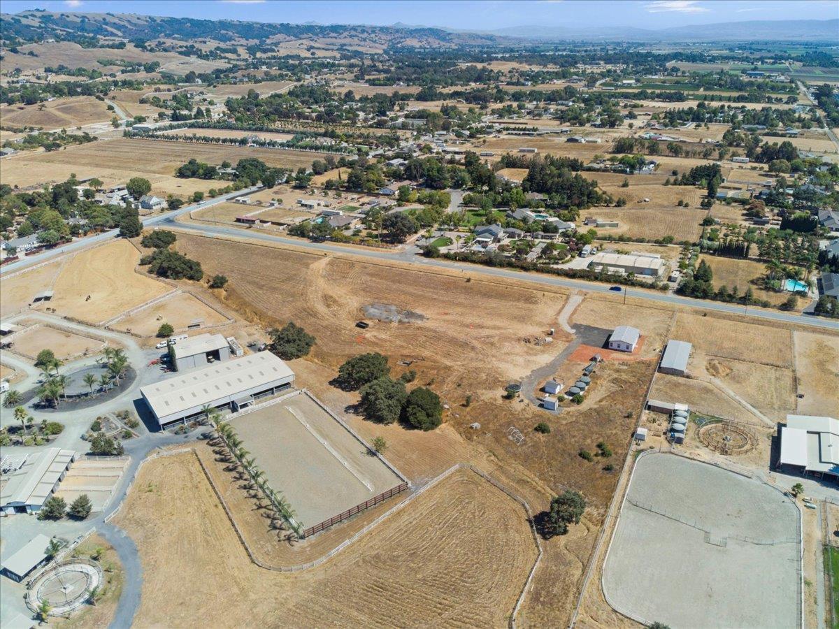 Detail Gallery Image 24 of 32 For 2055 Rucker Ave, Gilroy,  CA 95020 - – Beds | – Baths