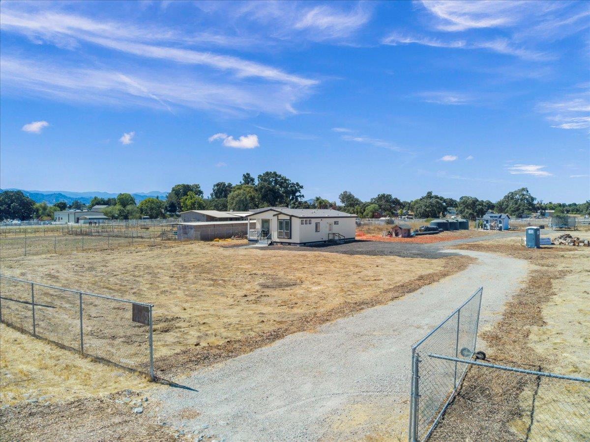 Detail Gallery Image 26 of 32 For 2055 Rucker Ave, Gilroy,  CA 95020 - – Beds | – Baths