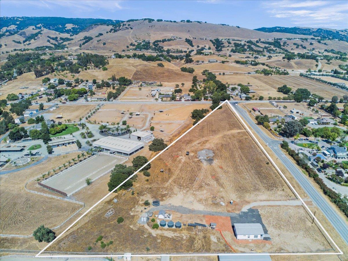 Detail Gallery Image 27 of 32 For 2055 Rucker Ave, Gilroy,  CA 95020 - – Beds | – Baths