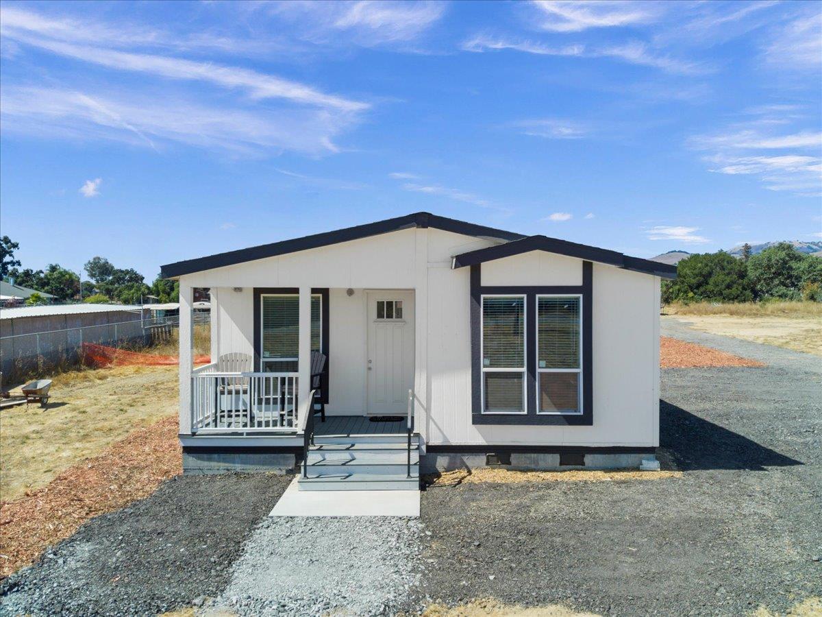 Detail Gallery Image 9 of 32 For 2055 Rucker Ave, Gilroy,  CA 95020 - – Beds | – Baths