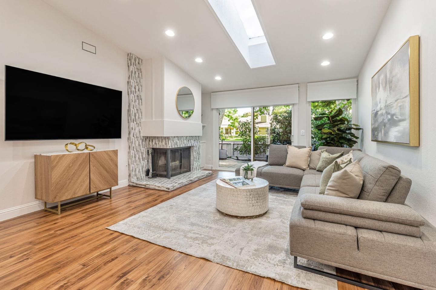 Detail Gallery Image 1 of 32 For 1108 Holly Oak Cir, San Jose,  CA 95120 - 2 Beds | 2 Baths