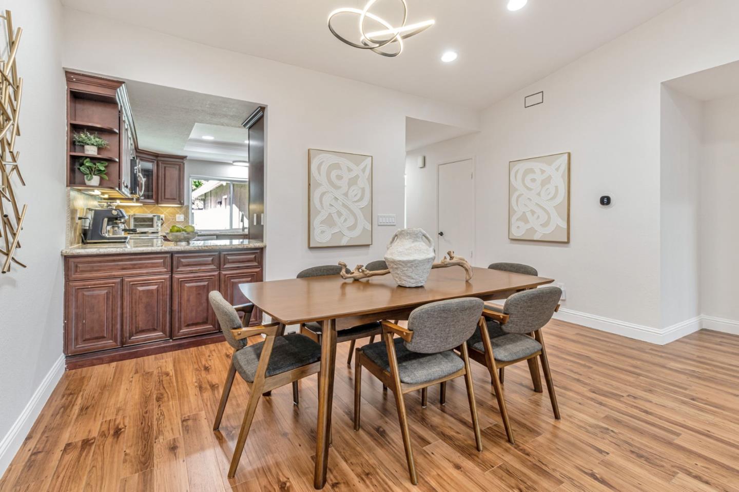Detail Gallery Image 11 of 32 For 1108 Holly Oak Cir, San Jose,  CA 95120 - 2 Beds | 2 Baths