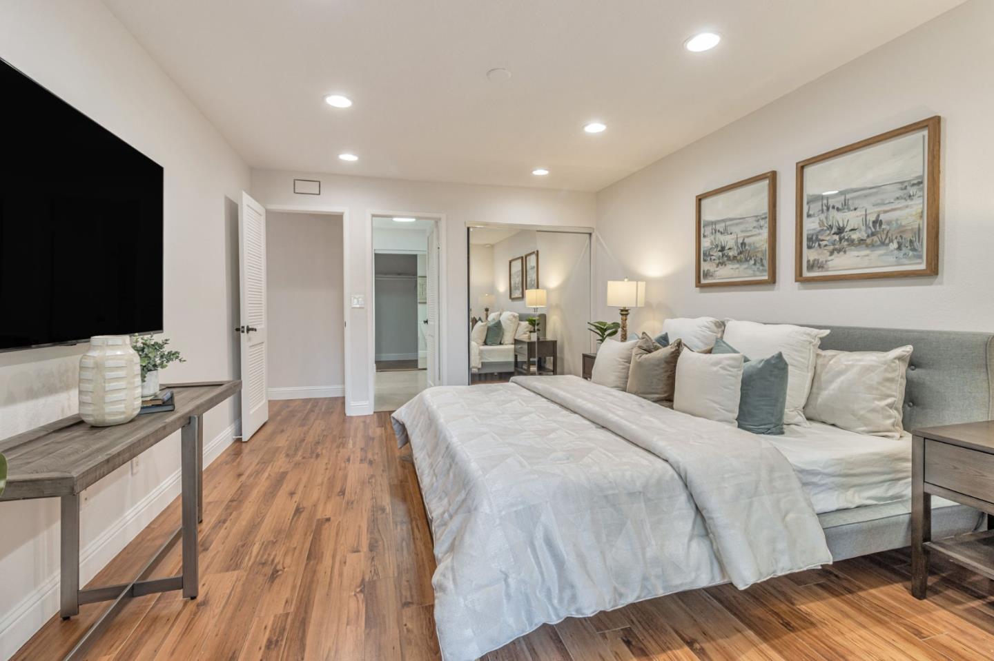 Detail Gallery Image 15 of 32 For 1108 Holly Oak Cir, San Jose,  CA 95120 - 2 Beds | 2 Baths