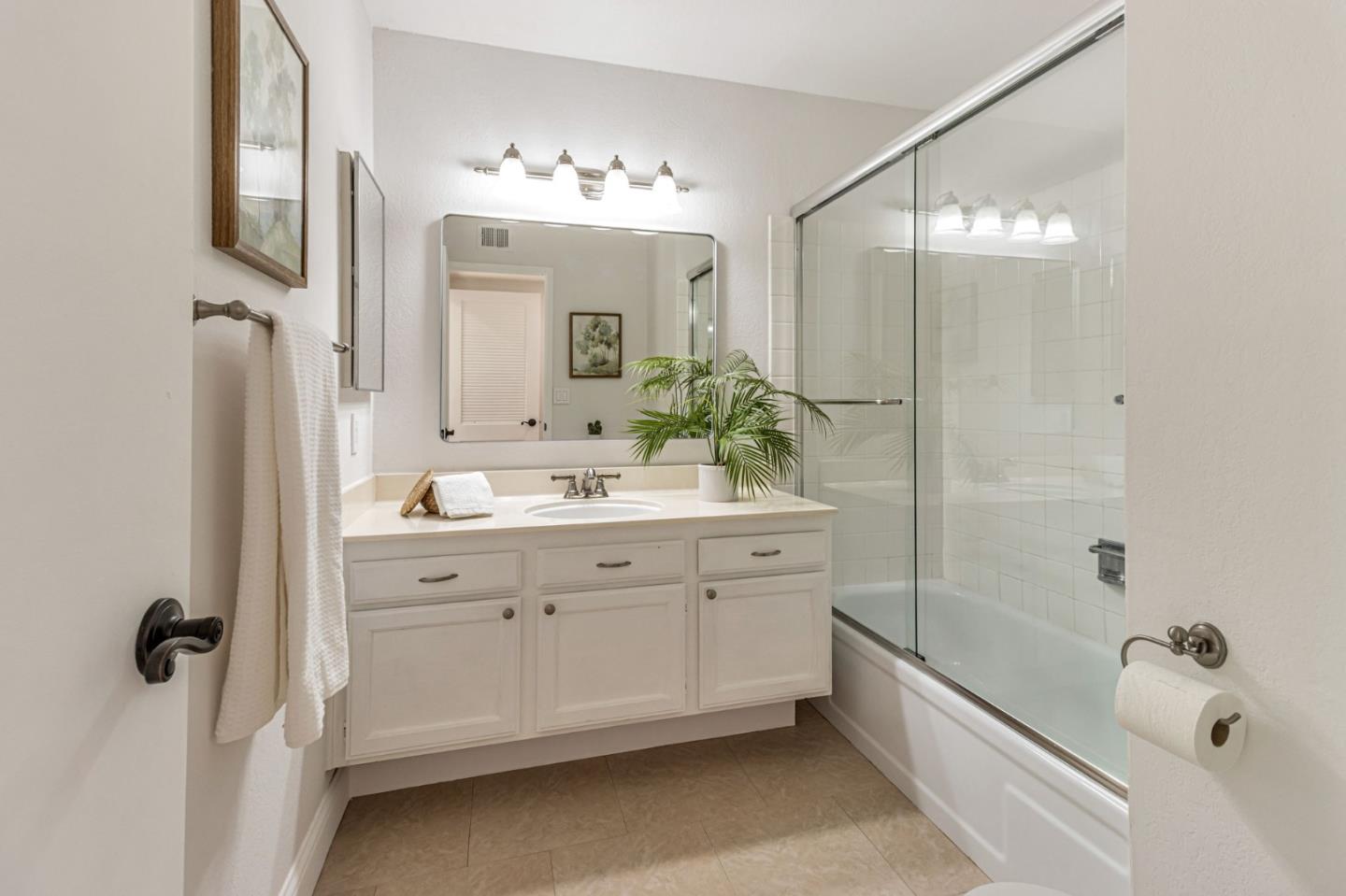 Detail Gallery Image 21 of 32 For 1108 Holly Oak Cir, San Jose,  CA 95120 - 2 Beds | 2 Baths