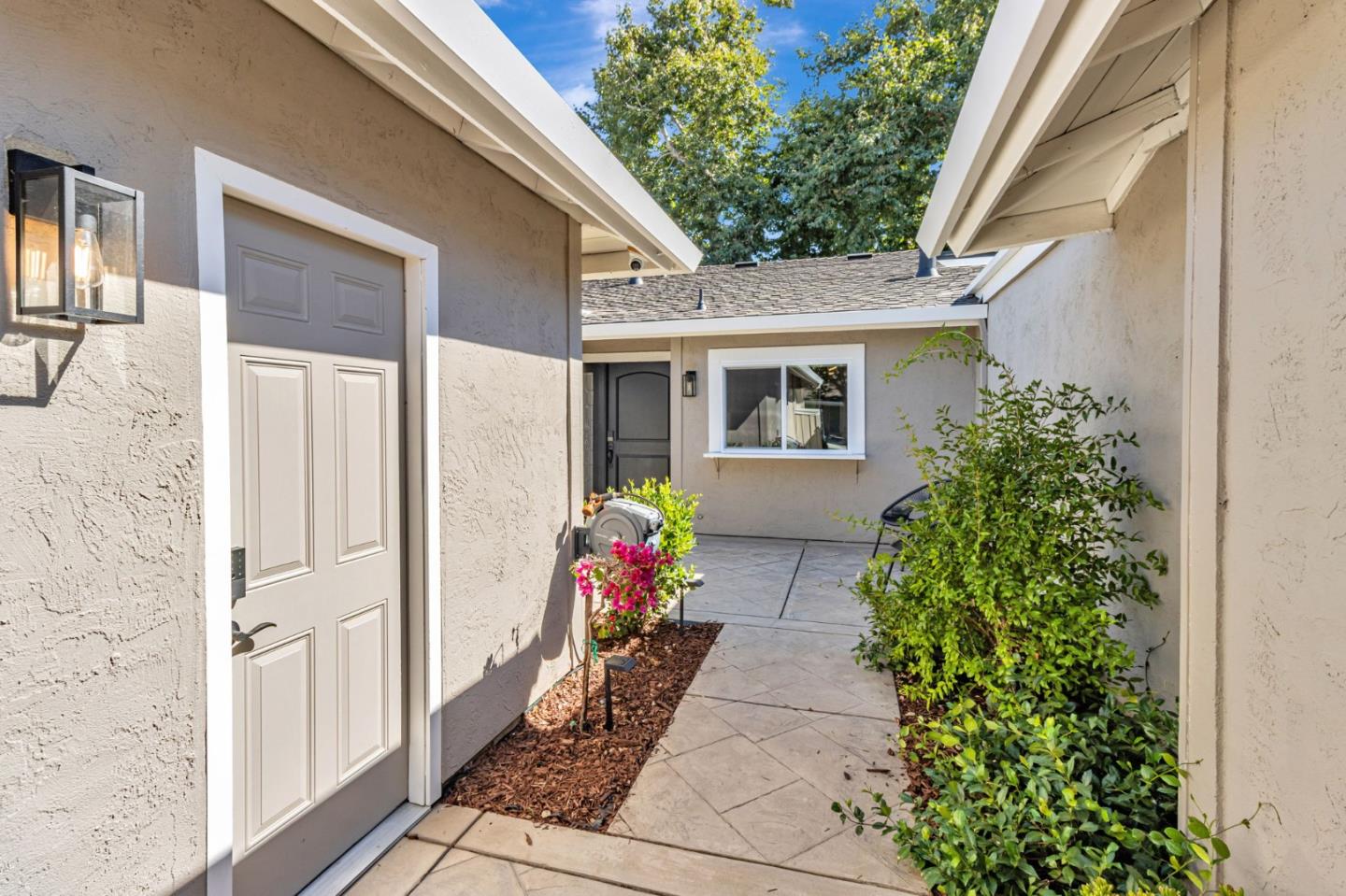 Detail Gallery Image 28 of 32 For 1108 Holly Oak Cir, San Jose,  CA 95120 - 2 Beds | 2 Baths