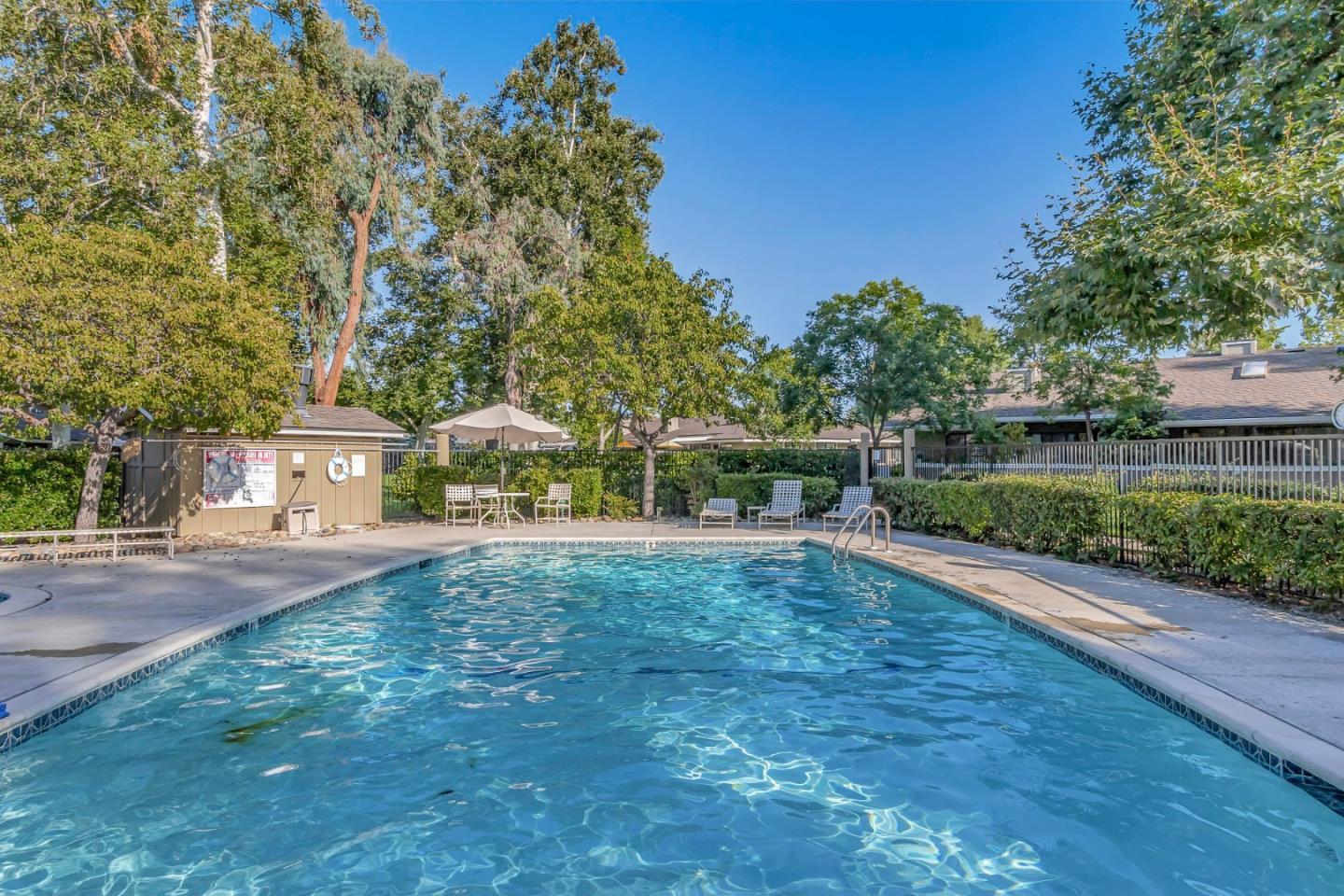 Detail Gallery Image 29 of 32 For 1108 Holly Oak Cir, San Jose,  CA 95120 - 2 Beds | 2 Baths